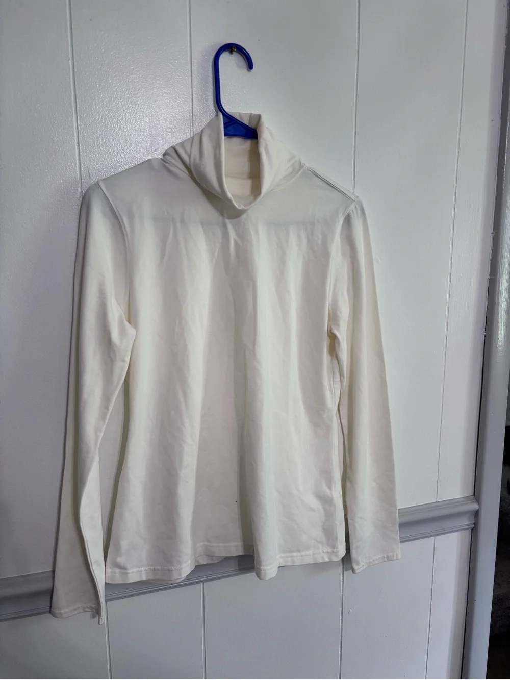 Madison Organics Cream Women’s Turtleneck Top